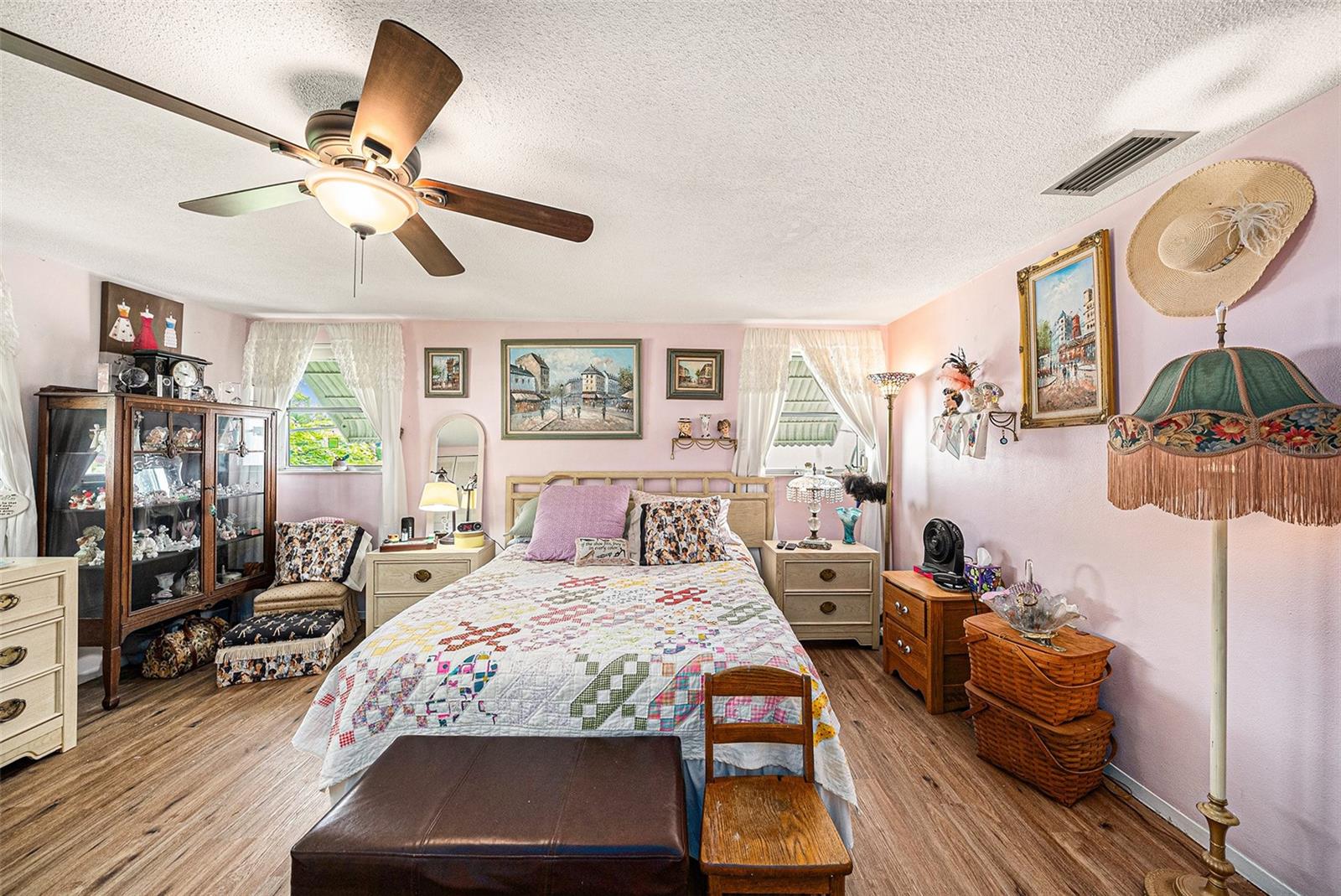 10301 OAK HILL DR, PORT RICHEY, FL, 34668