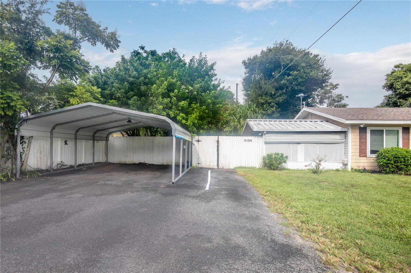 2104 TITCOMB ST, EUSTIS, FL, 32726