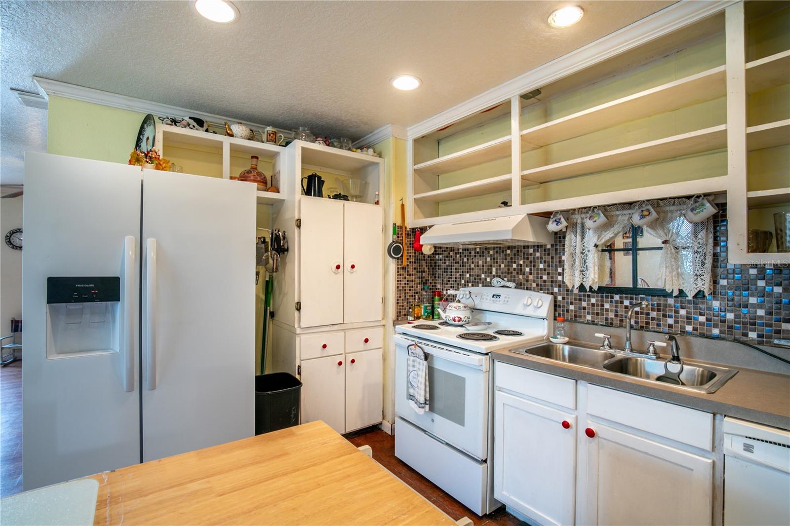 2104 TITCOMB ST, EUSTIS, FL, 32726