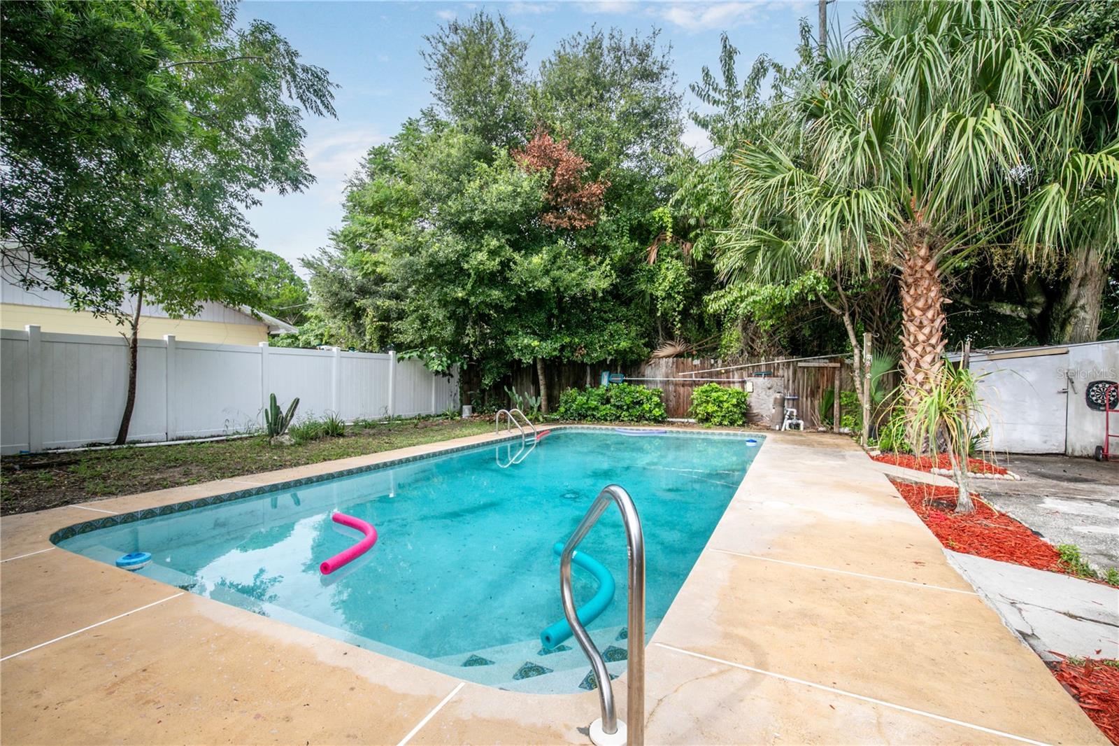 2104 TITCOMB ST, EUSTIS, FL, 32726