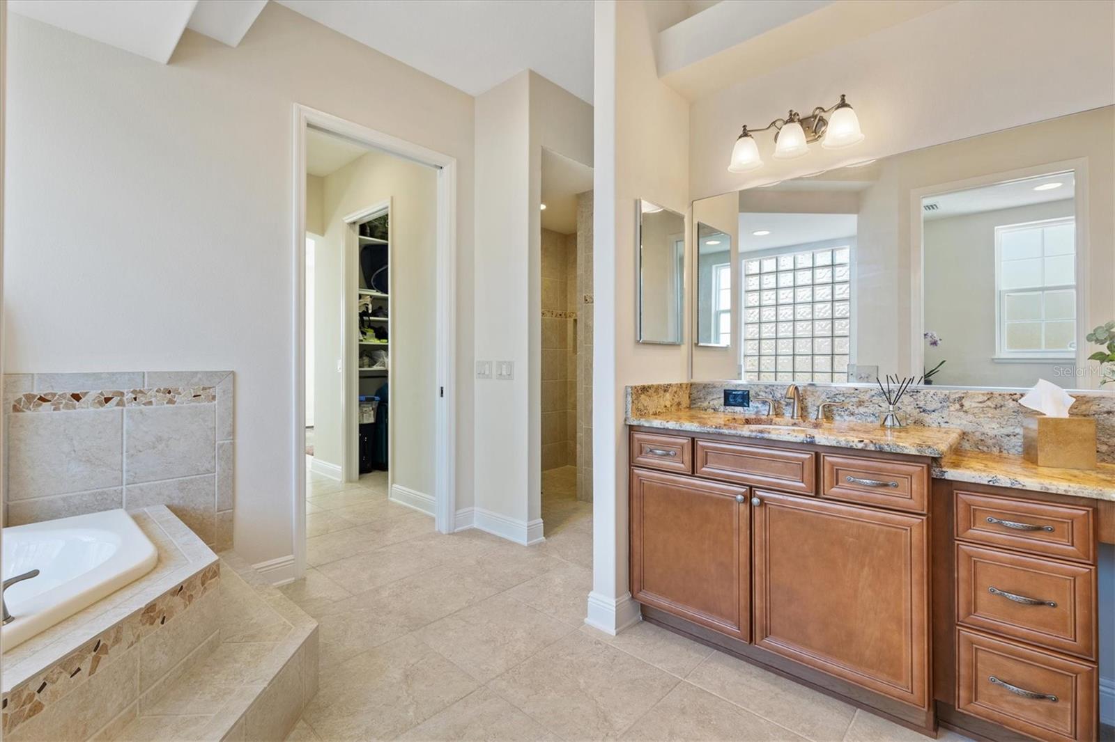 871 IRON OAK WAY, THE VILLAGES, FL, 32163