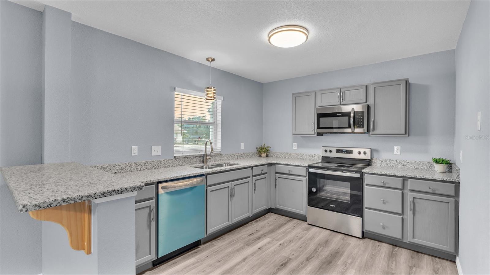 880 S LAKE SHORE WAY, LAKE ALFRED, FL, 33850
