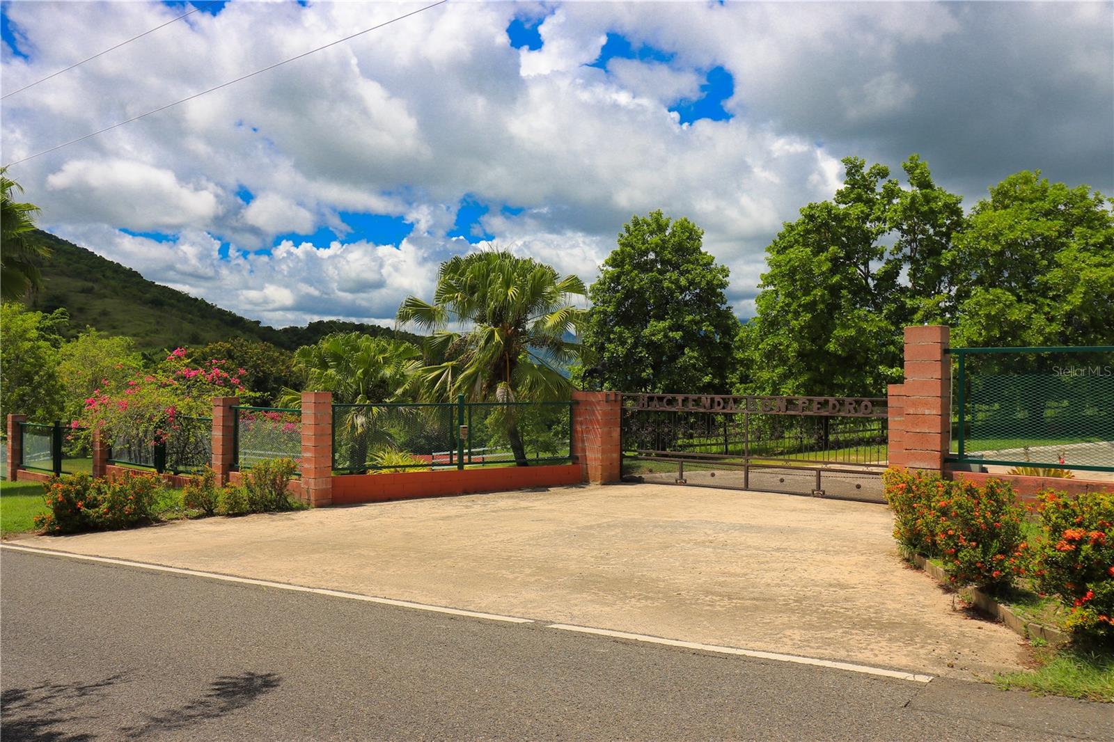 PR9108700 Property Photo