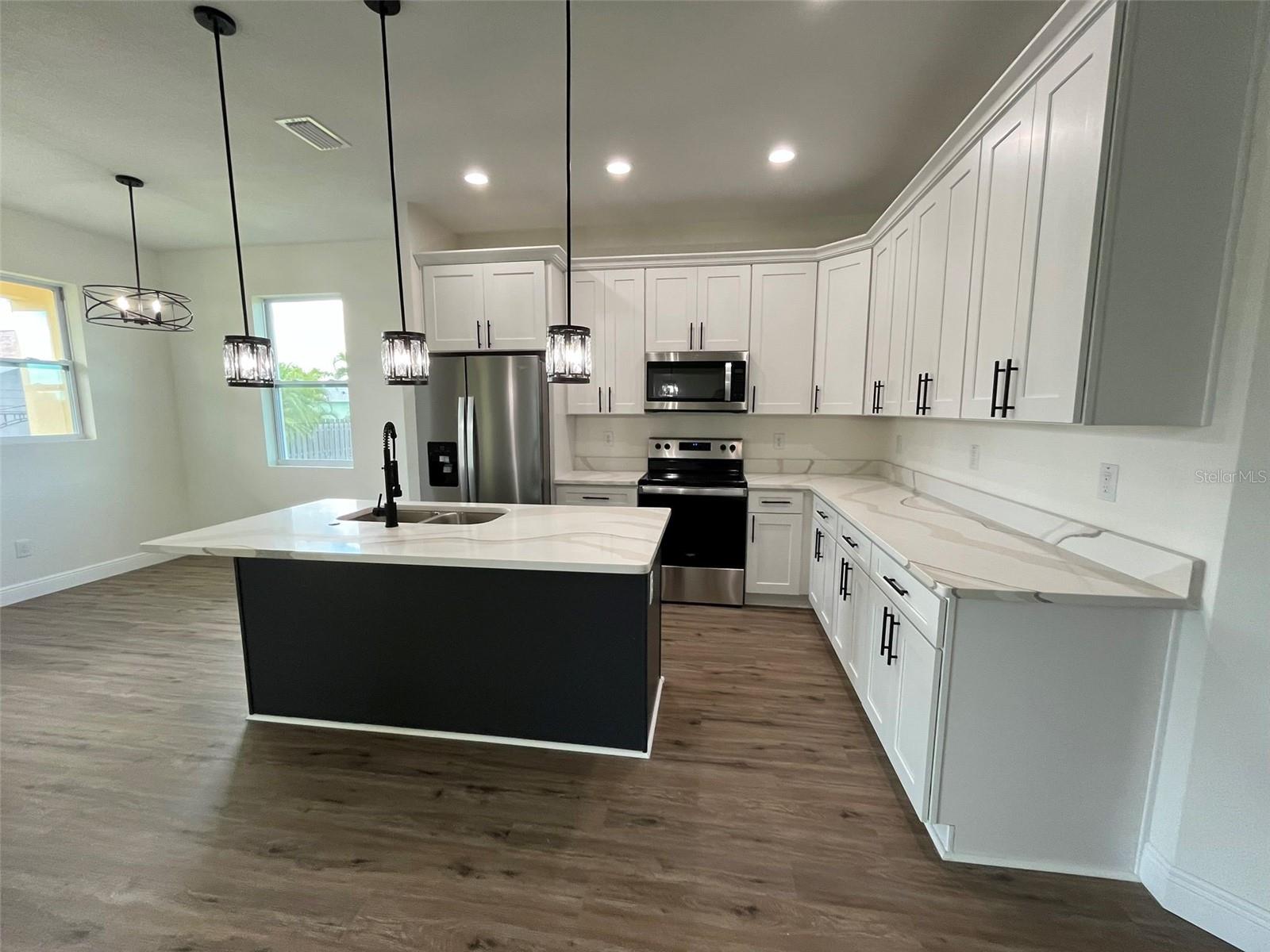 4290 OAK TERRACE CIR, PORT CHARLOTTE, FL, 33953