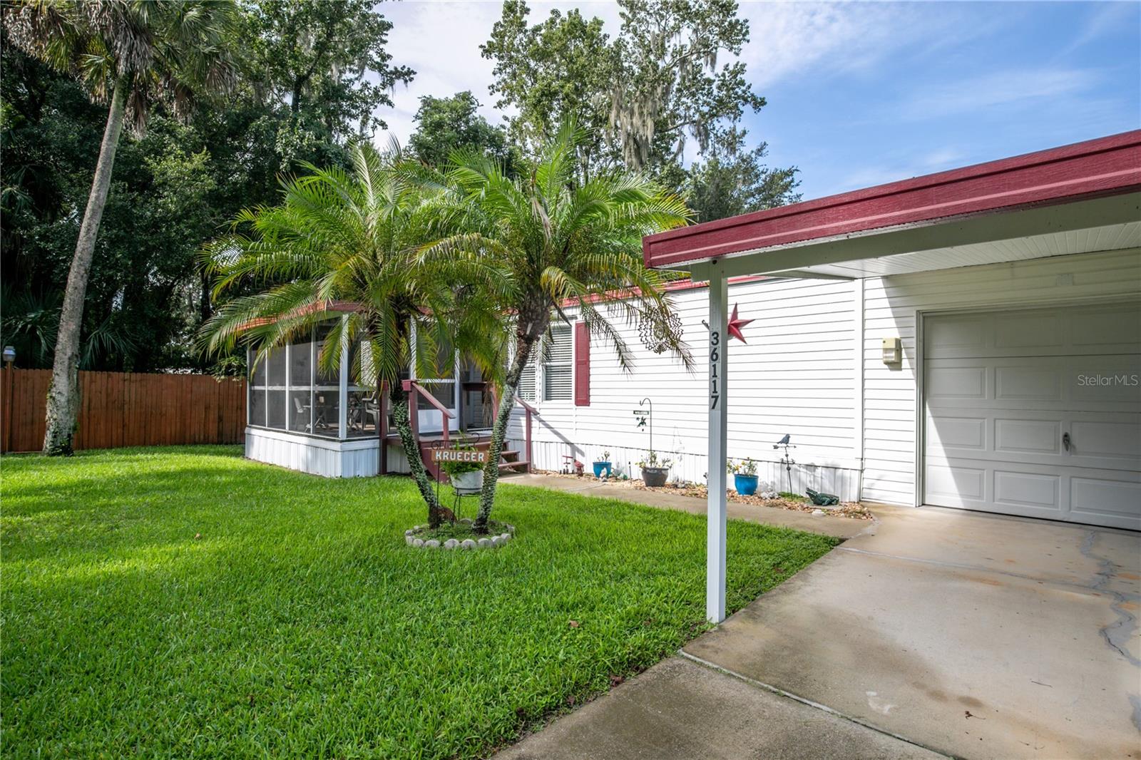 36117 EMERALDA AVE, LEESBURG, FL, 34788