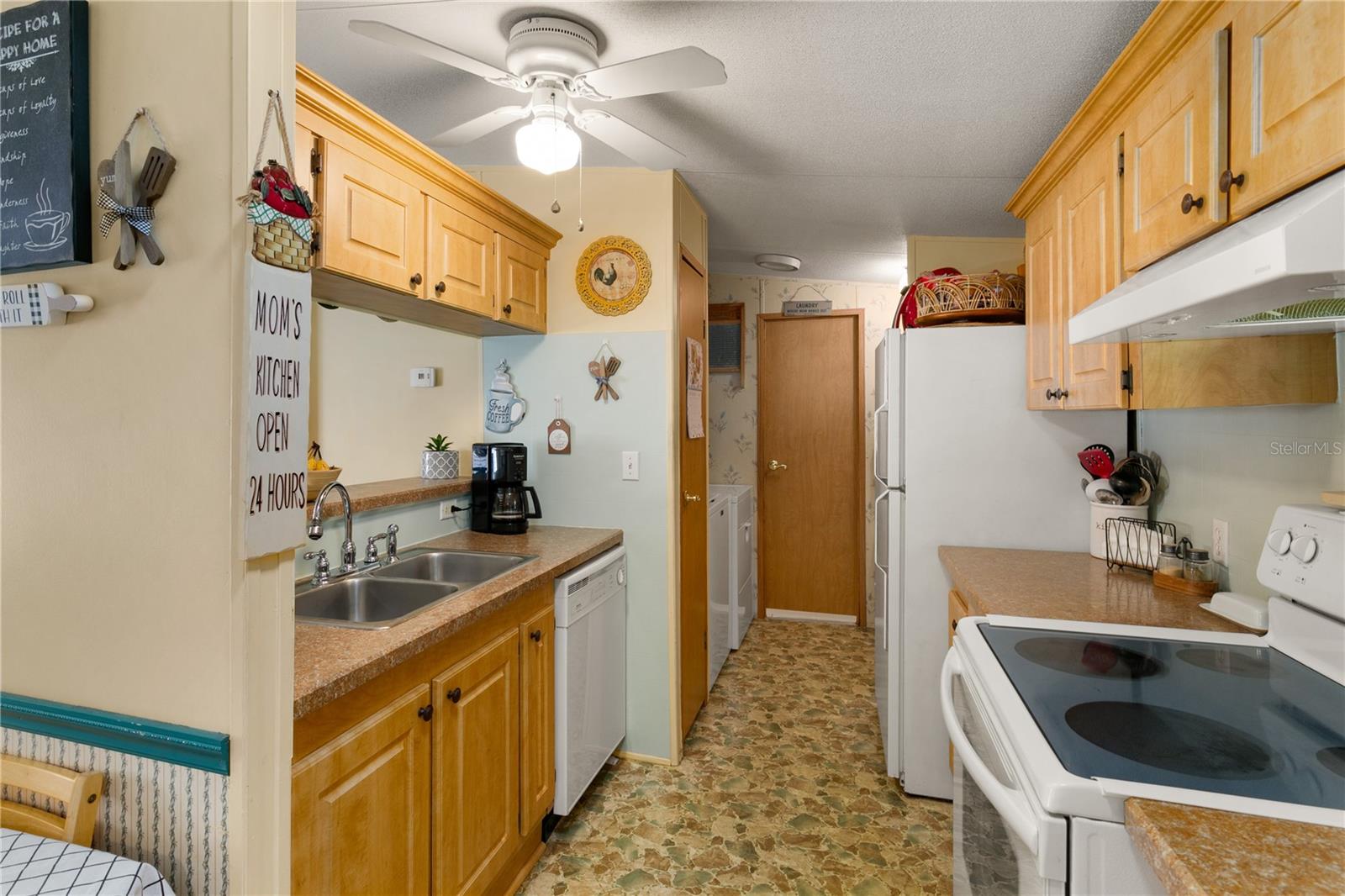 36117 EMERALDA AVE, LEESBURG, FL, 34788