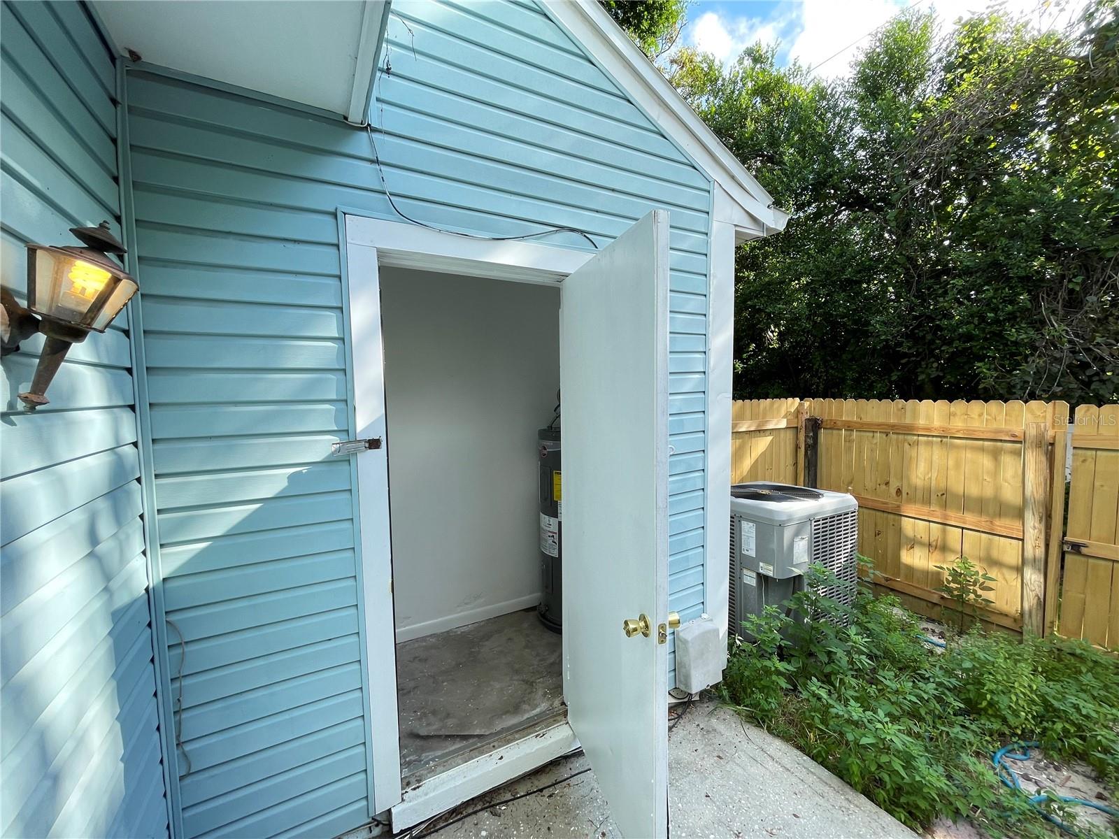 11335 GRANDVILLE DR, TEMPLE TERRACE, FL, 33617