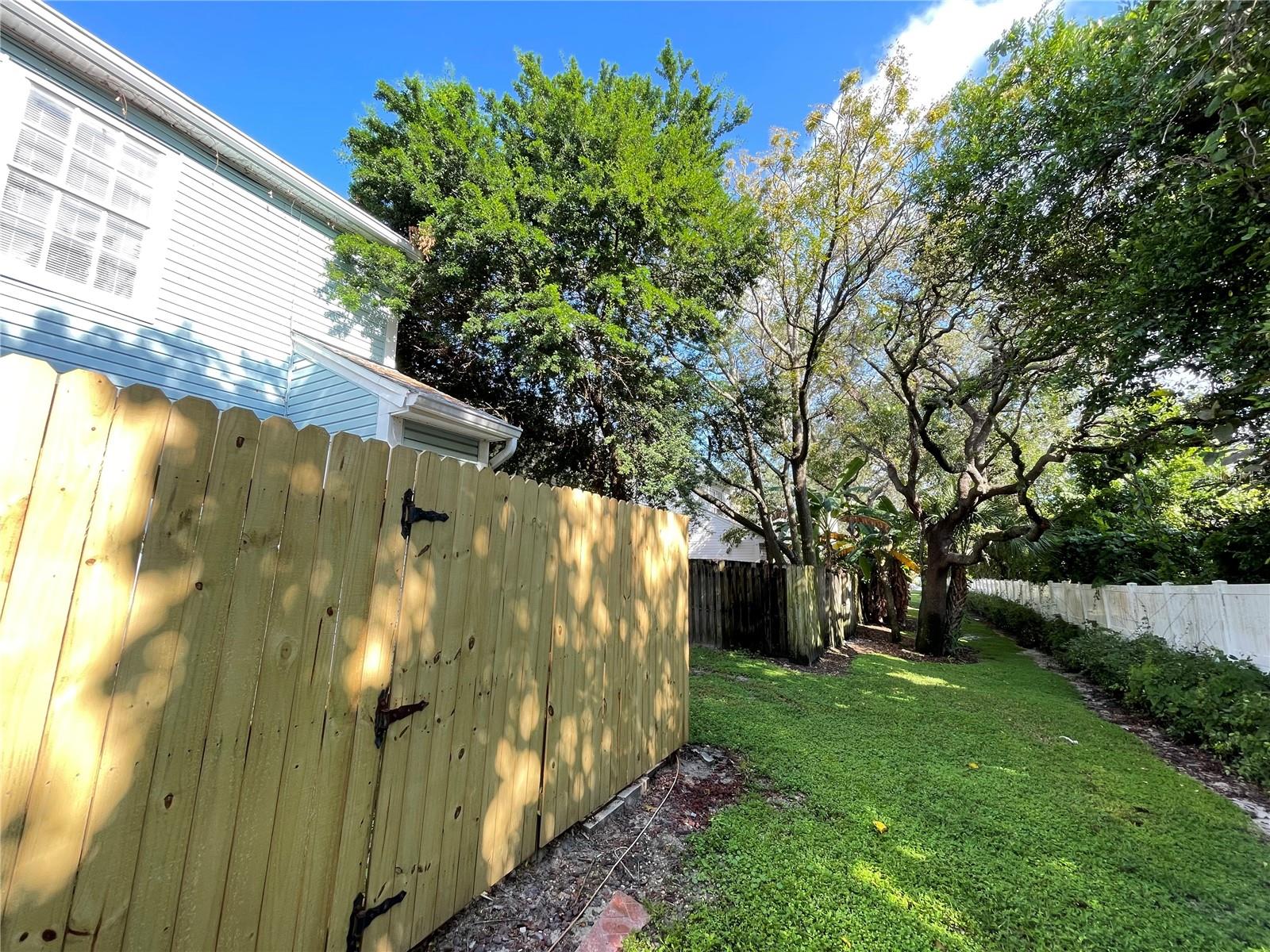 11335 GRANDVILLE DR, TEMPLE TERRACE, FL, 33617