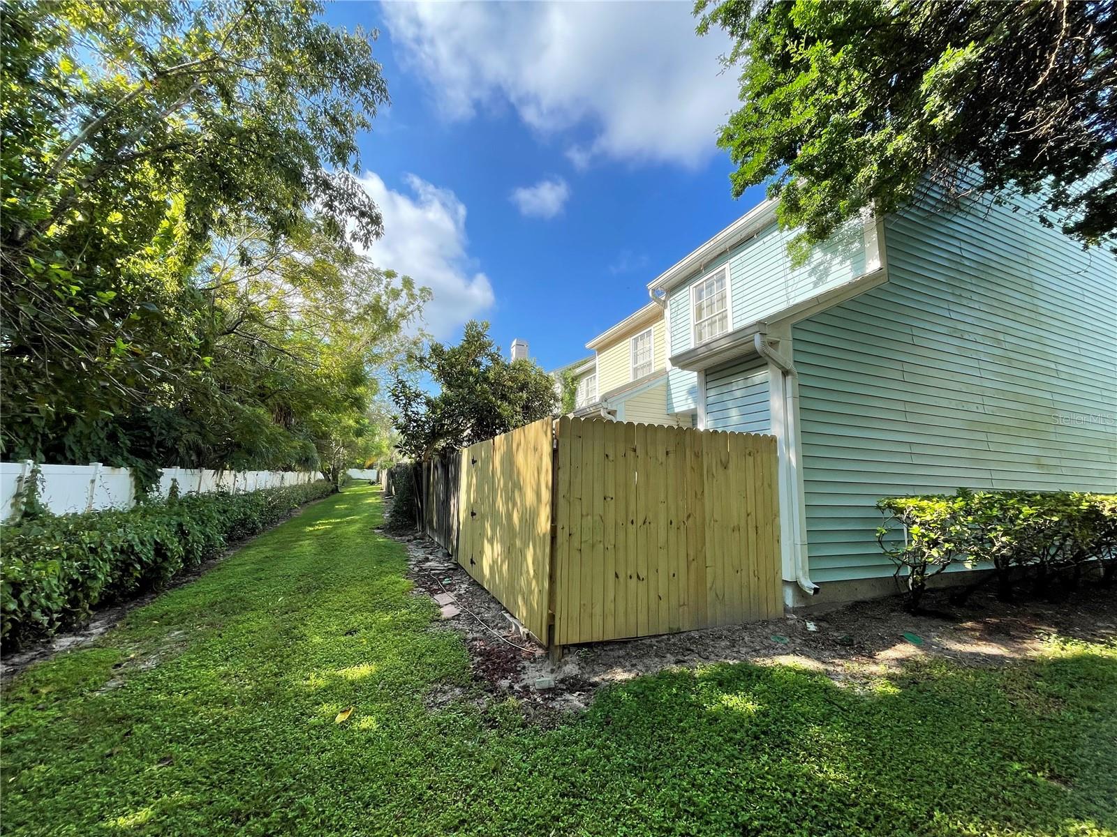 11335 GRANDVILLE DR, TEMPLE TERRACE, FL, 33617