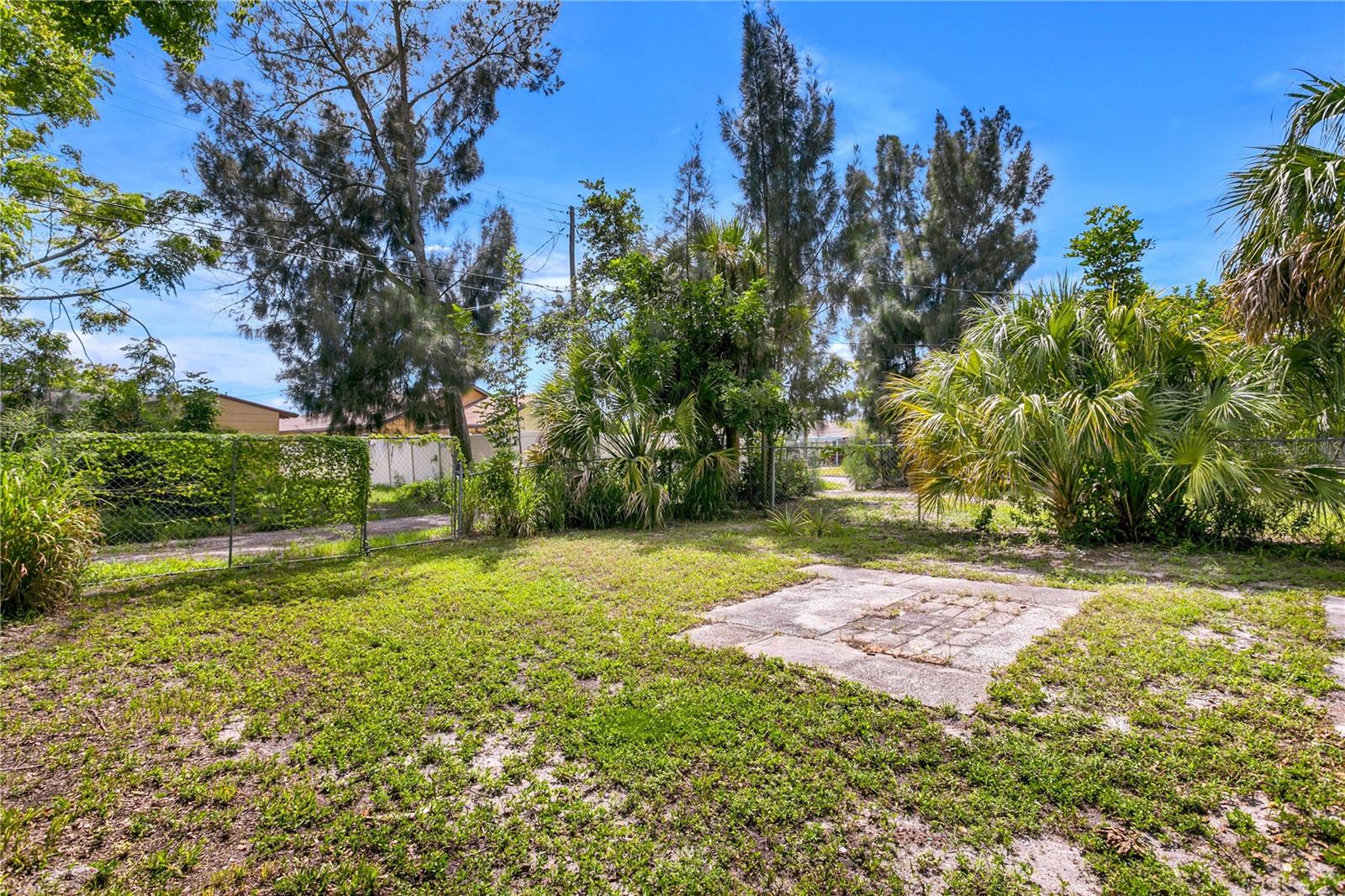 4048 3RD AVE S, ST PETERSBURG, FL, 33711