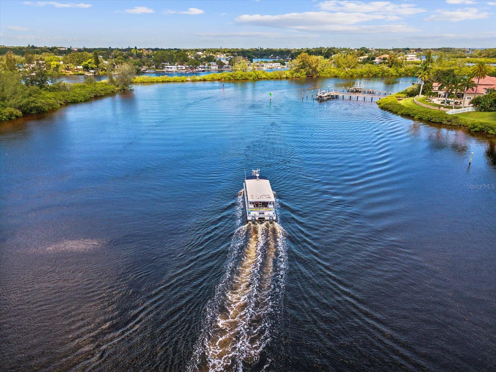SEA BREEZE DR #LOT 10, TARPON SPRINGS, FL, 34689