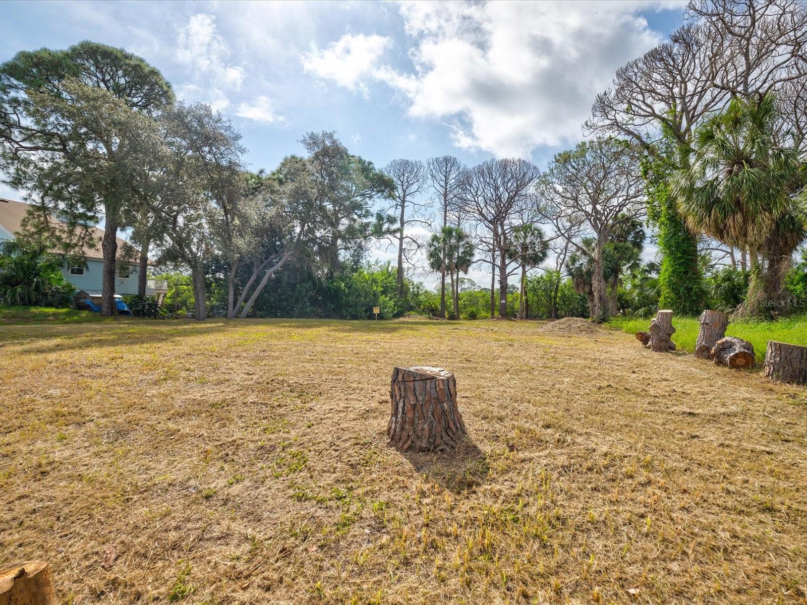SEA BREEZE DR #LOT 10, TARPON SPRINGS, FL, 34689