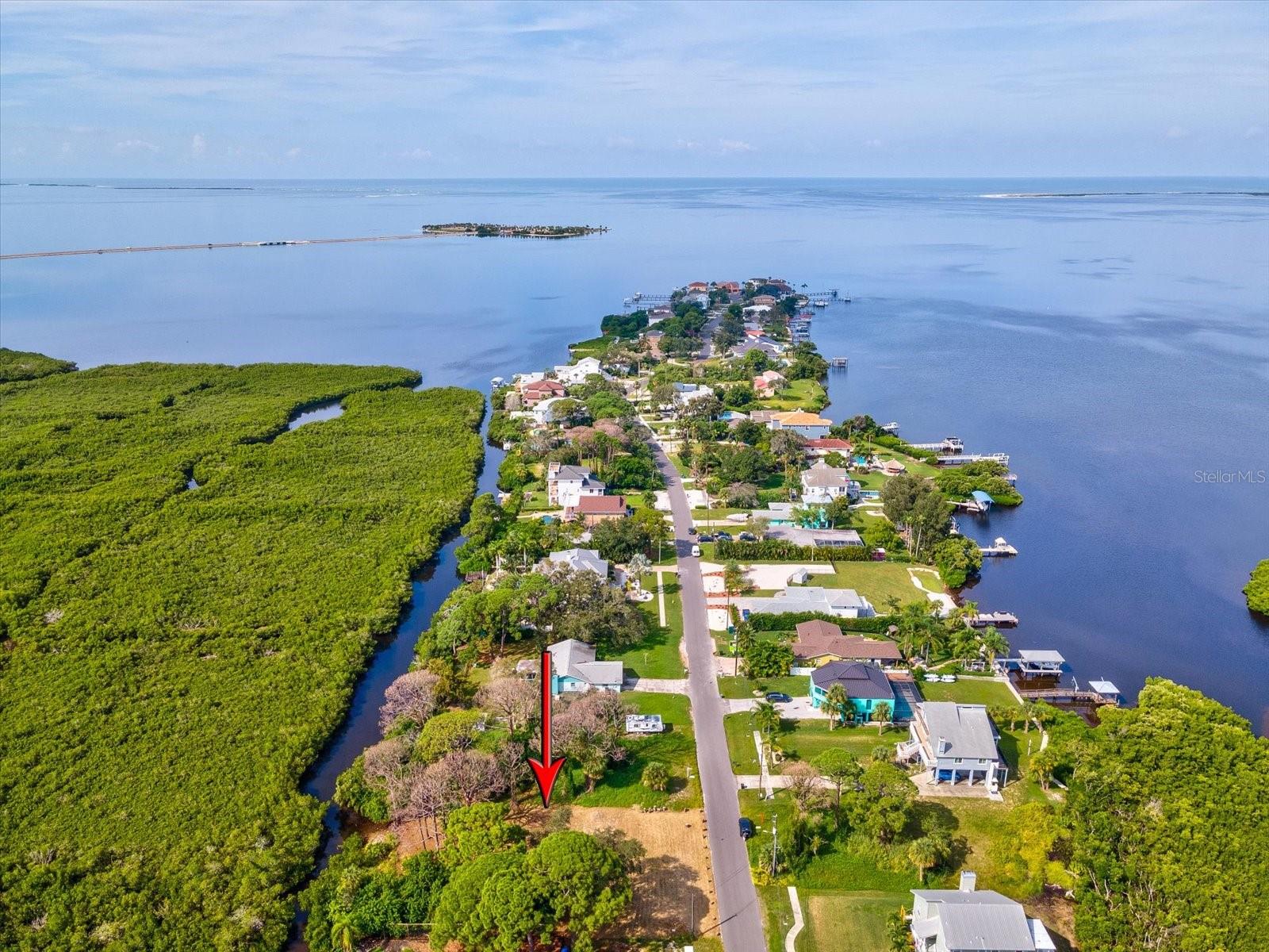 SEA BREEZE DR #LOT 10, TARPON SPRINGS, FL, 34689