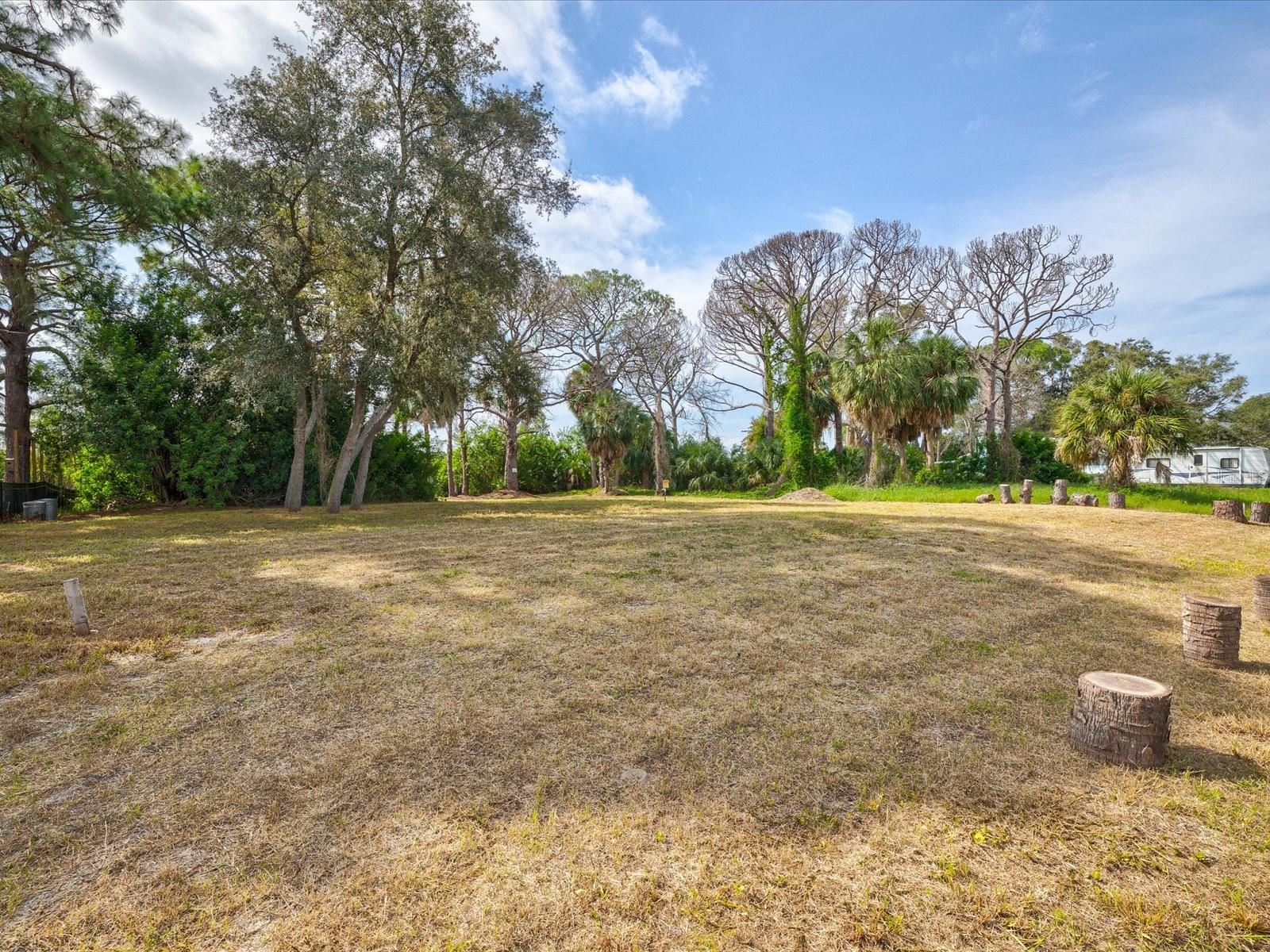SEA BREEZE DR #LOT 10, TARPON SPRINGS, FL, 34689