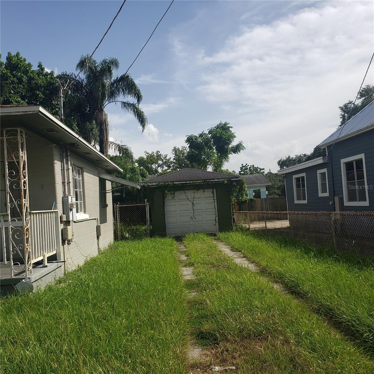 1013 E LAKE AVE, TAMPA, FL, 33605
