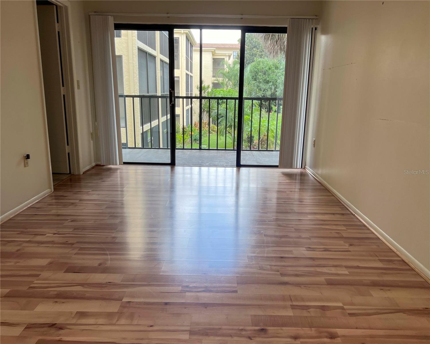 425 30TH AVE W #C208, BRADENTON, FL, 34205