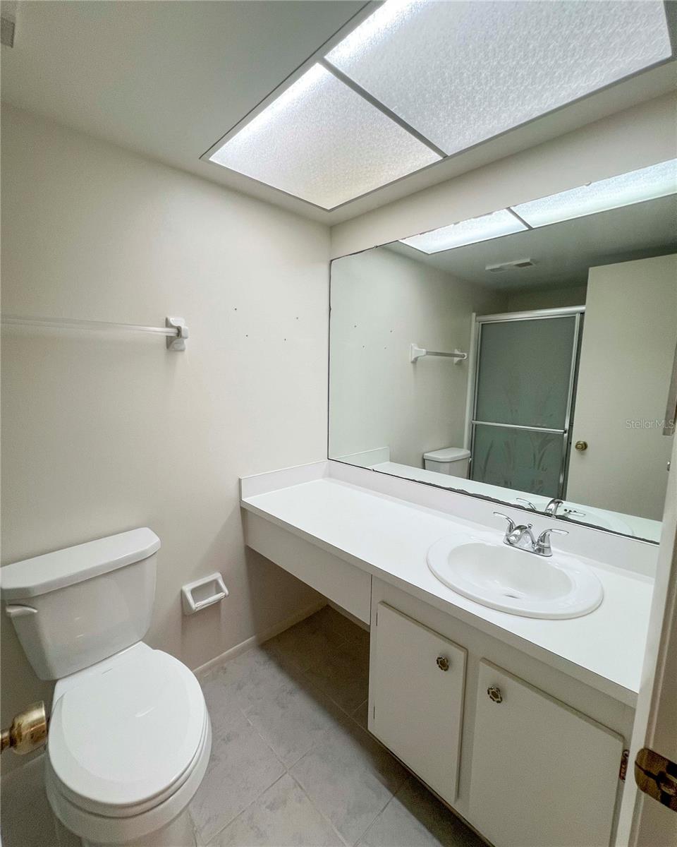 425 30TH AVE W #C208, BRADENTON, FL, 34205