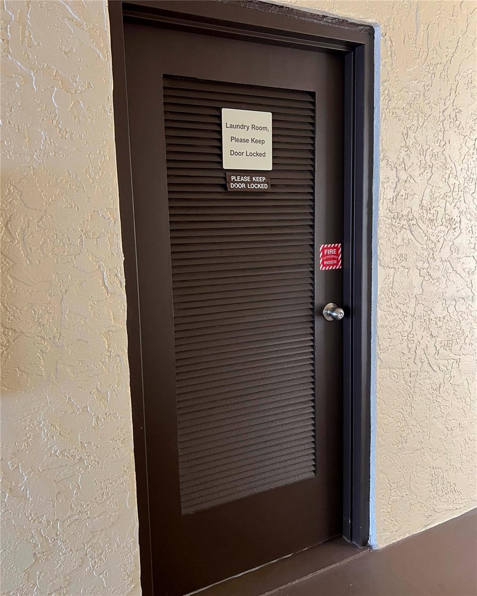 425 30TH AVE W #C208, BRADENTON, FL, 34205