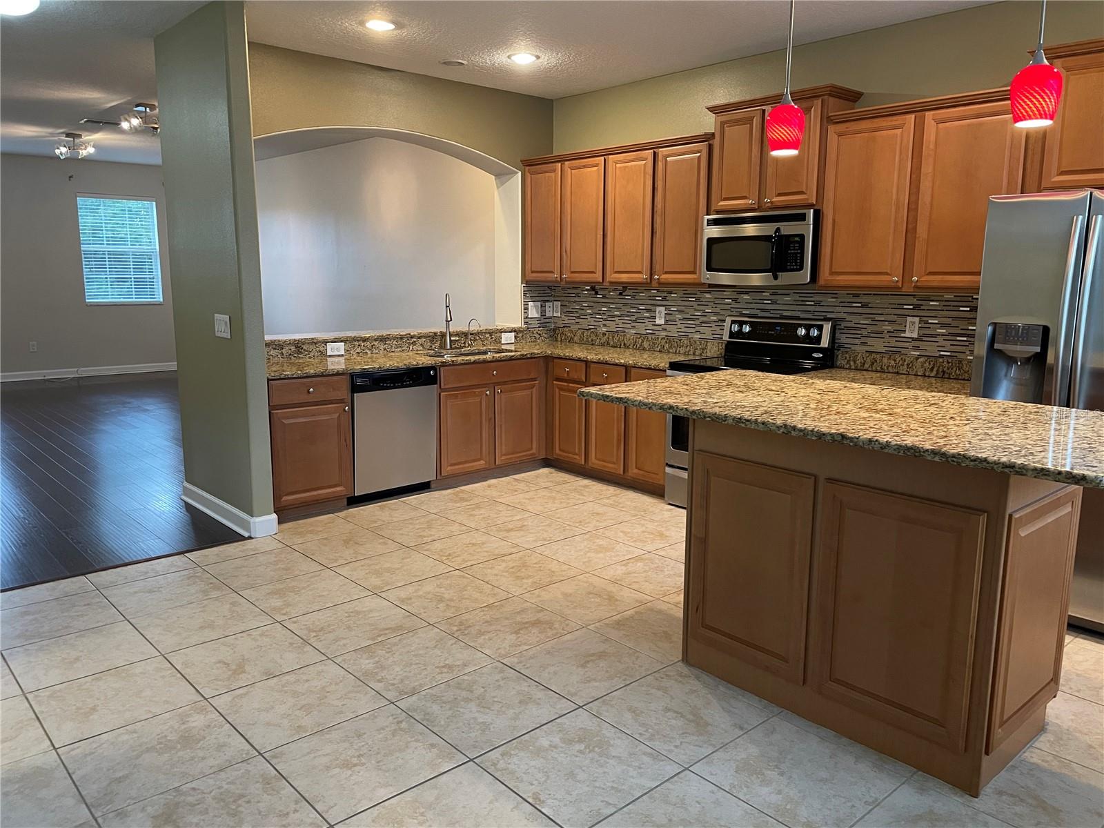 10144 ARBOR RUN DR #125, TAMPA, FL, 33647