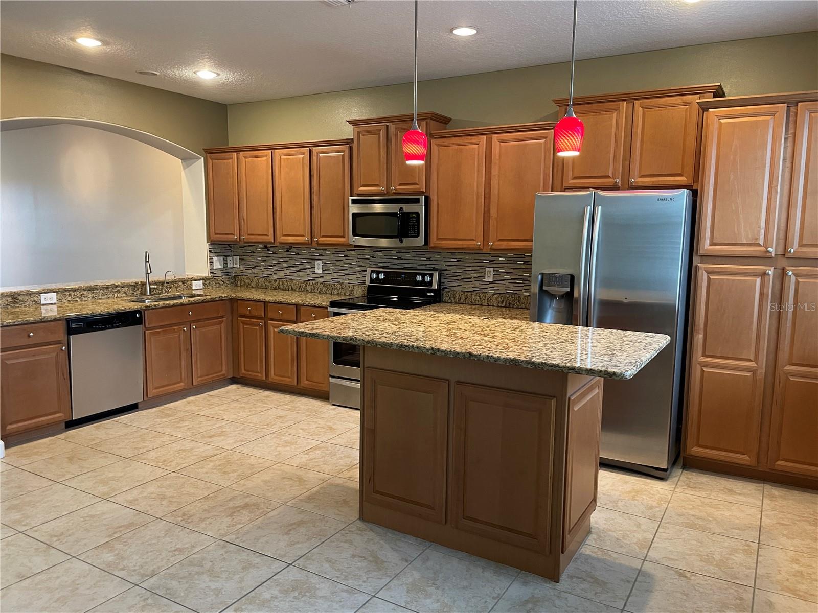 10144 ARBOR RUN DR #125, TAMPA, FL, 33647