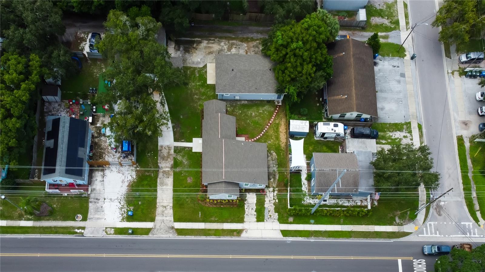 911 8TH AVE SW, LARGO, FL, 33770