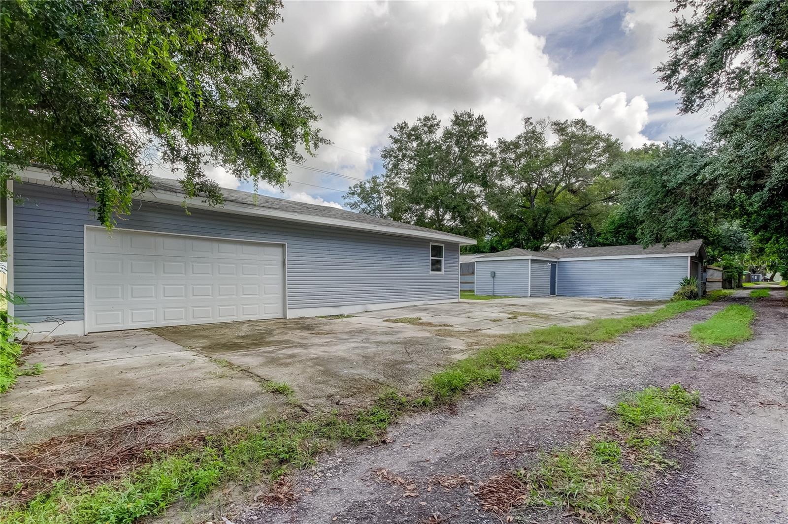 911 8TH AVE SW, LARGO, FL, 33770
