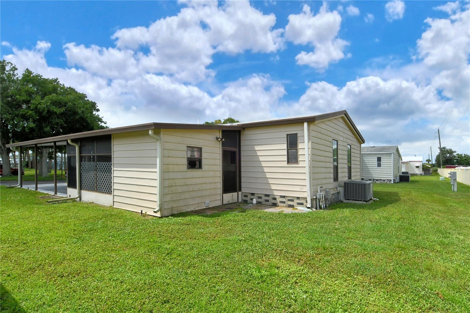 5707 45TH ST E #9, BRADENTON, FL, 34203