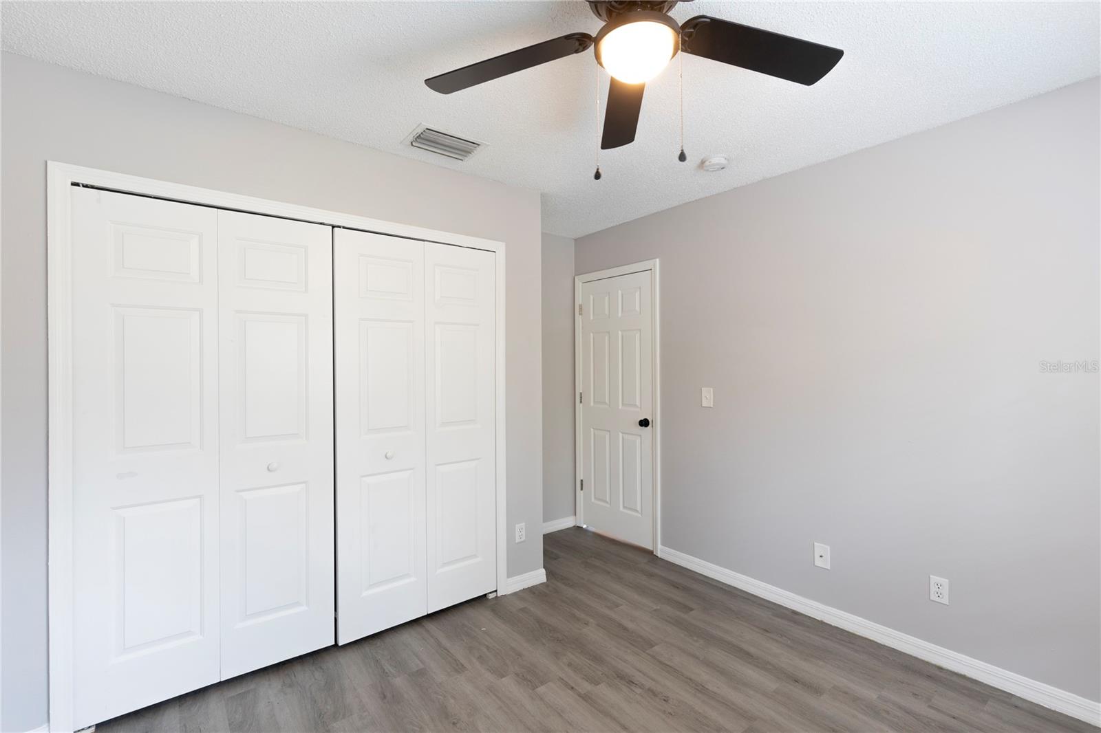 7402 E BANK DR, TAMPA, FL, 33617