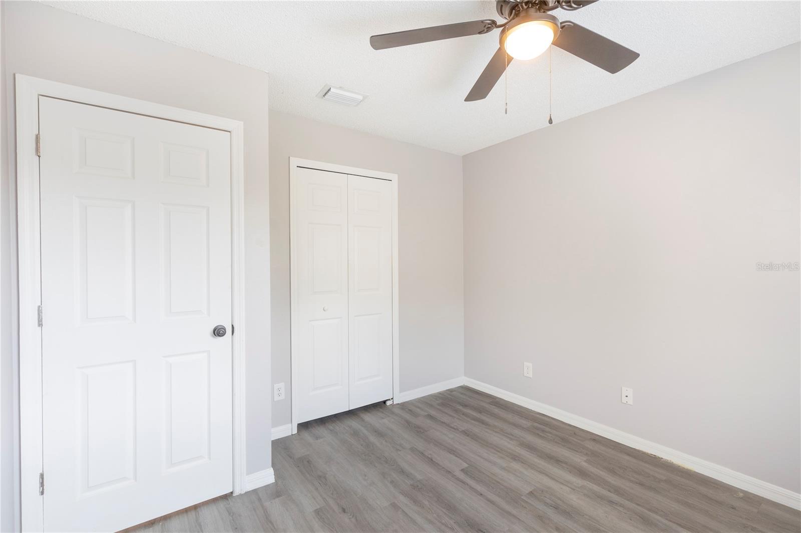 7402 E BANK DR, TAMPA, FL, 33617