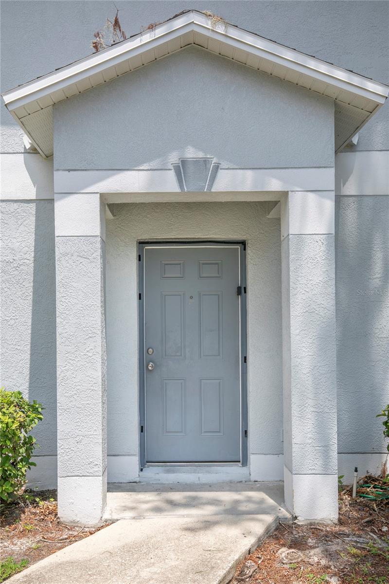 7402 E BANK DR, TAMPA, FL, 33617