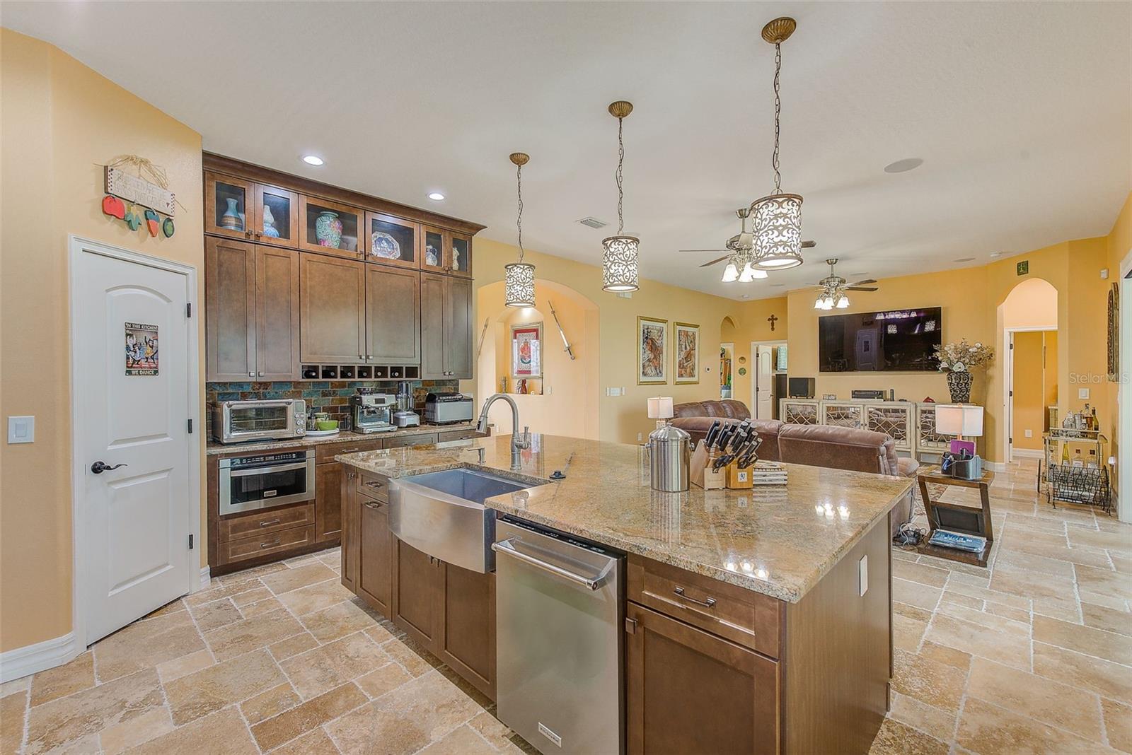 2307 7TH ST SW, RUSKIN, FL, 33570
