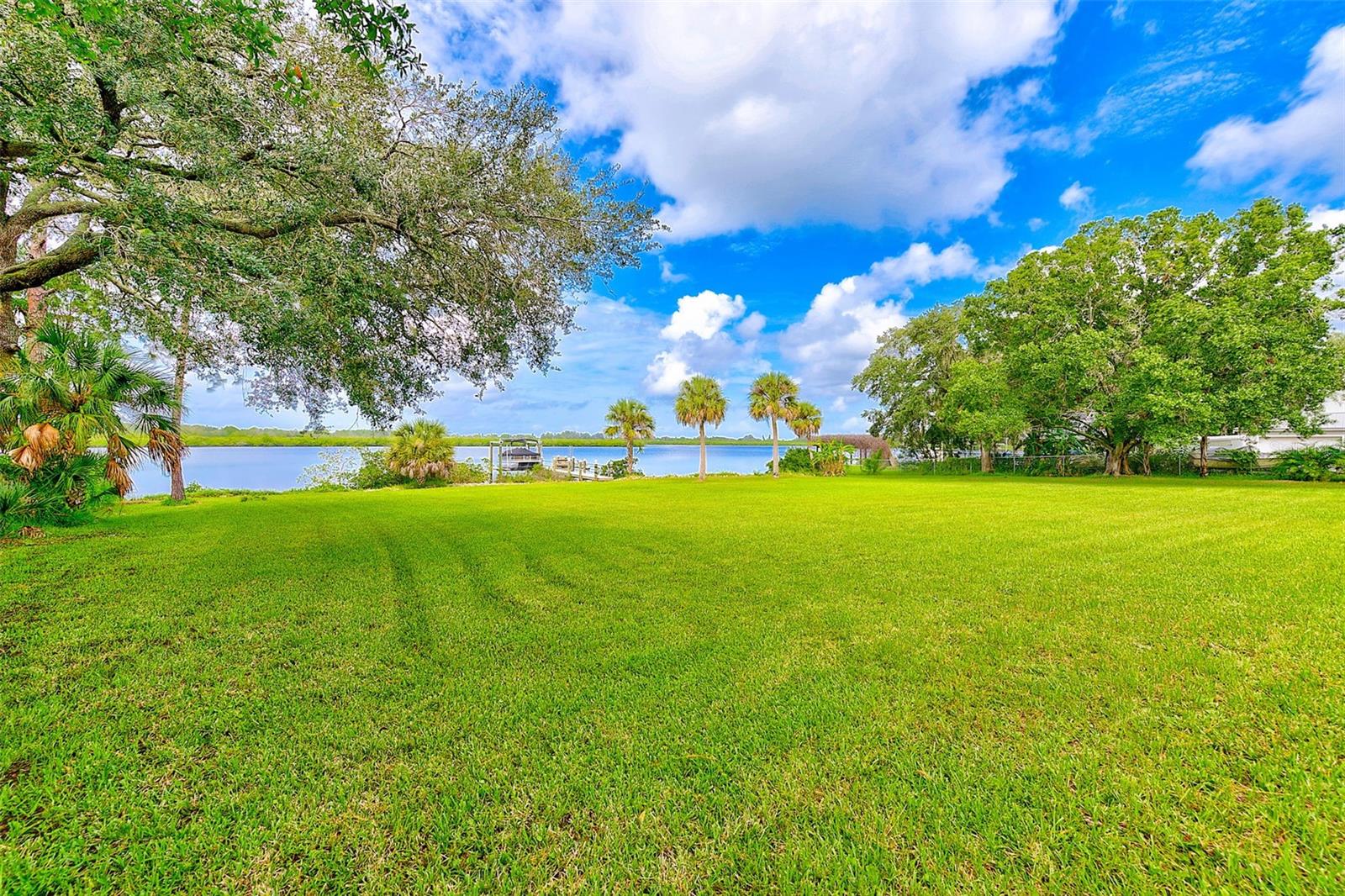 2307 7TH ST SW, RUSKIN, FL, 33570