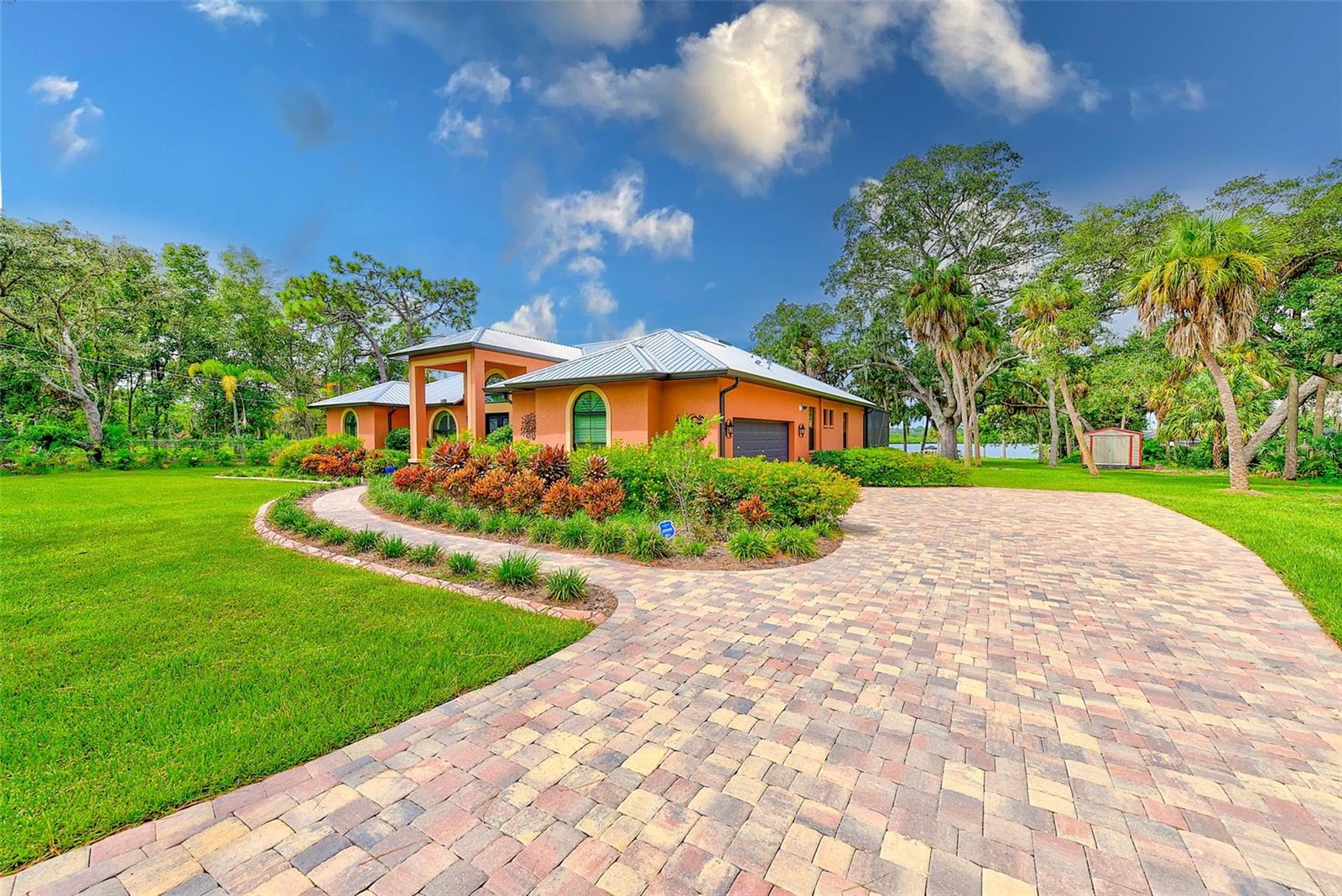 2307 7TH ST SW, RUSKIN, FL, 33570