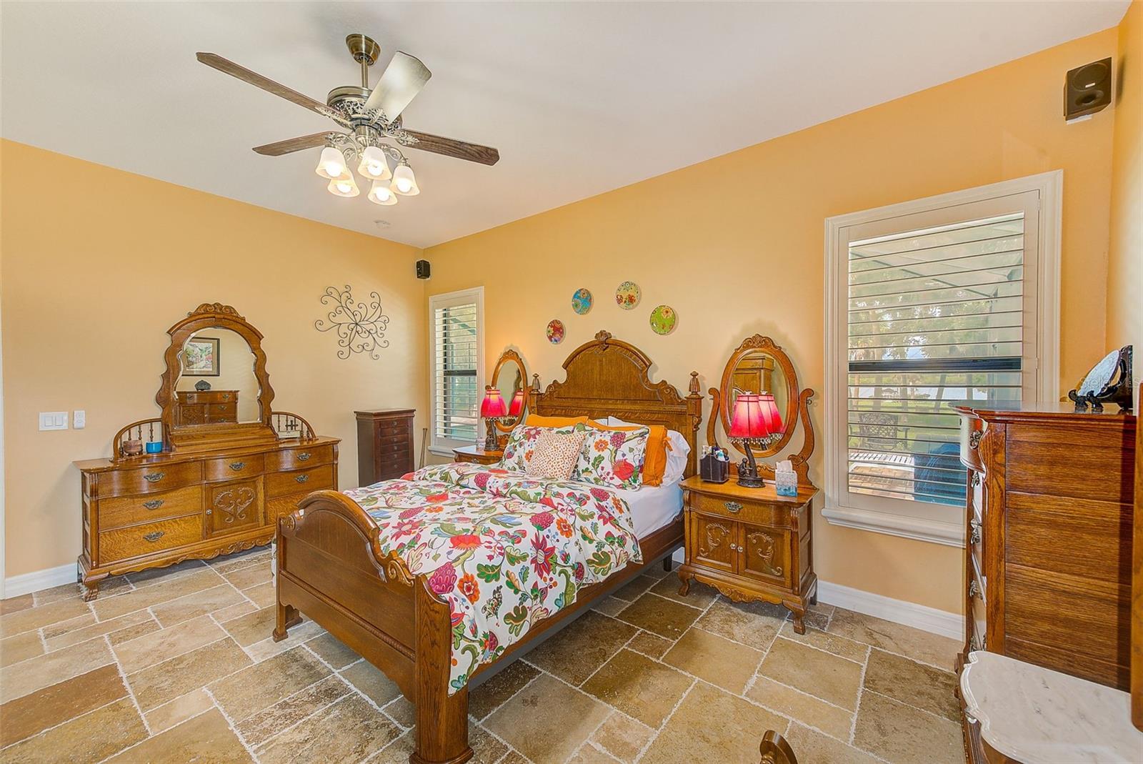 2307 7TH ST SW, RUSKIN, FL, 33570