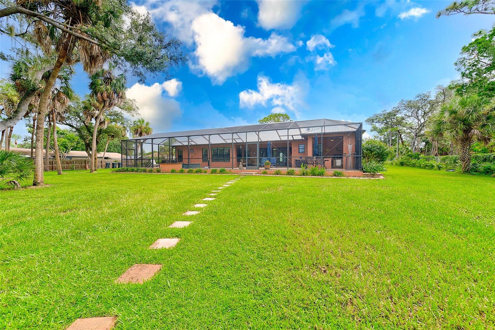 2307 7TH ST SW, RUSKIN, FL, 33570