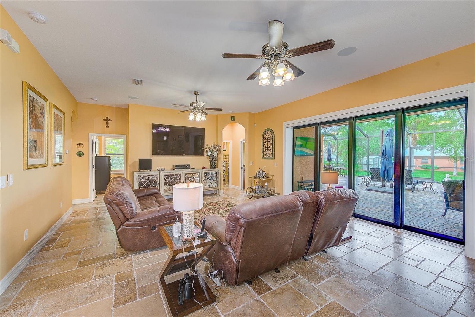 2307 7TH ST SW, RUSKIN, FL, 33570