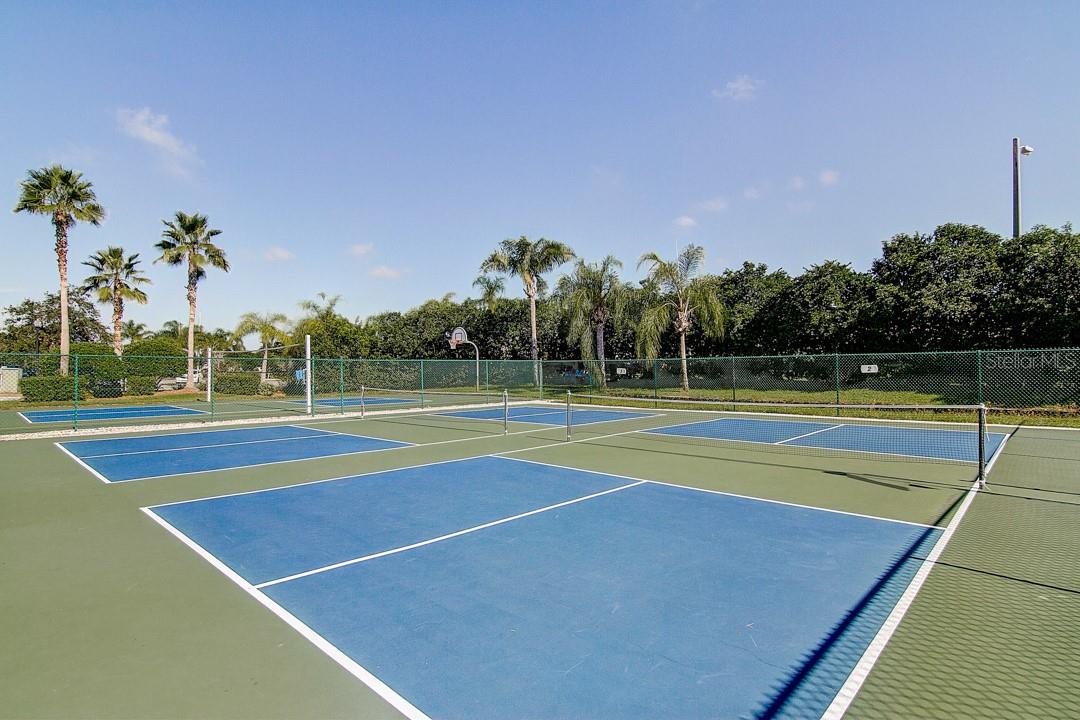 2507 LANCASTER DR, SUN CITY CENTER, FL, 33573