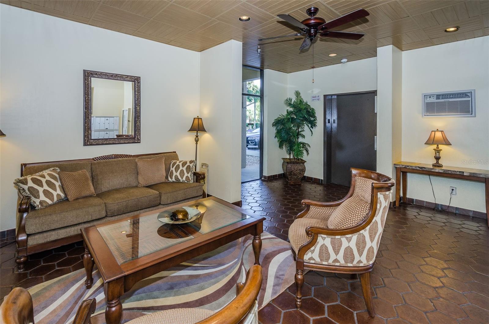 7037 SUNSET DR S #602, SOUTH PASADENA, FL, 33707