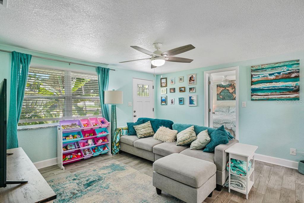 4695 86TH AVE N, PINELLAS PARK, FL, 33782