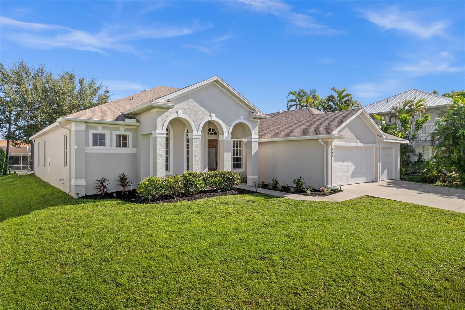 643 CORAL DR, CAPE CORAL, FL, 33904