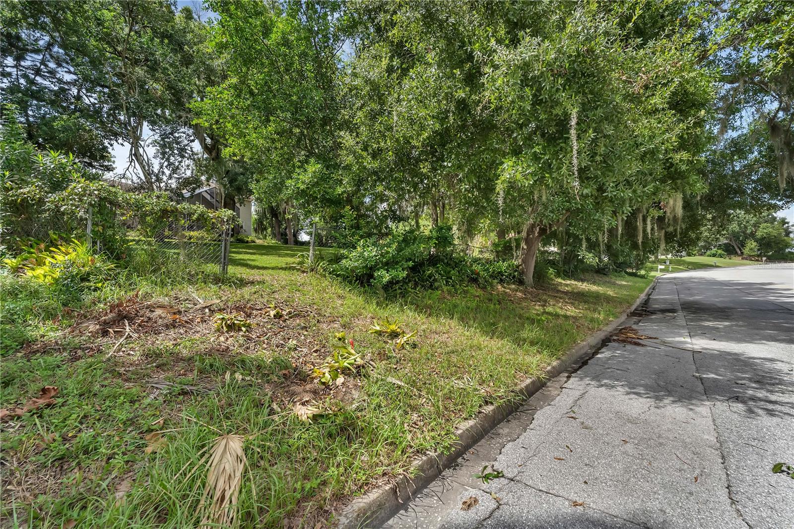120 W MINNEHAHA AVE, CLERMONT, FL, 34711