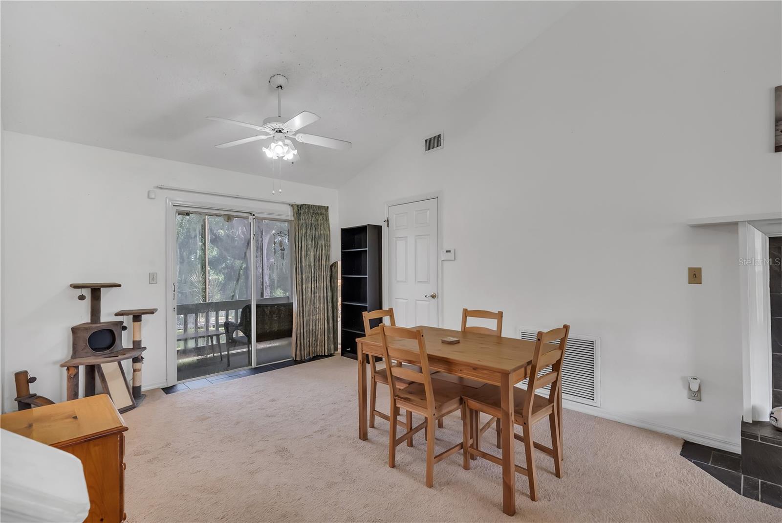 120 W MINNEHAHA AVE, CLERMONT, FL, 34711