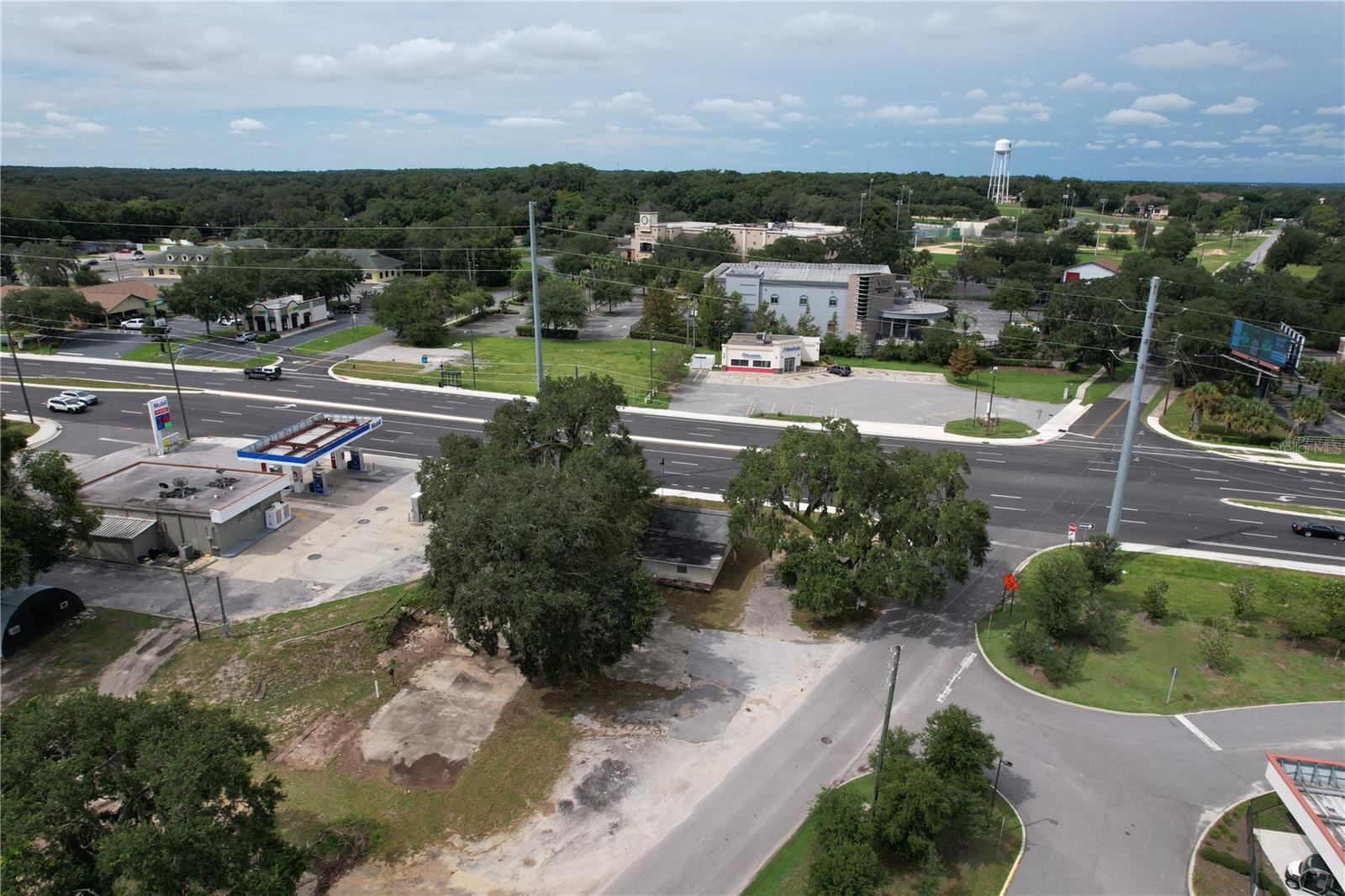 138 W HERMOSA ST, LADY LAKE, FL, 32159