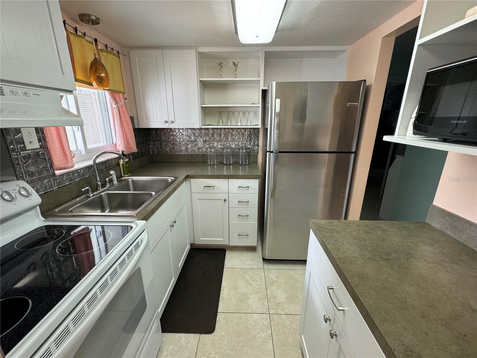 5850 WELCOME RD #J6, BRADENTON, FL, 34207