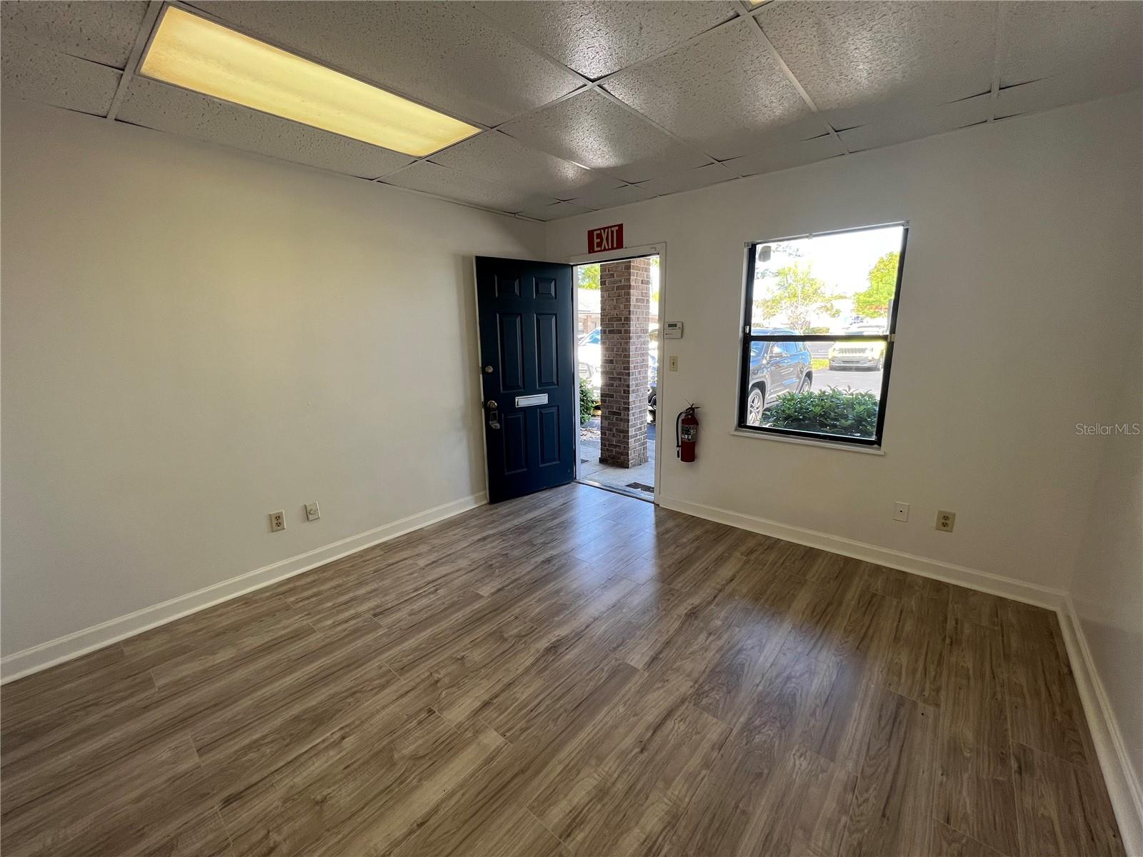 550 BALMORAL CIR N, JACKSONVILLE, FL, 32218