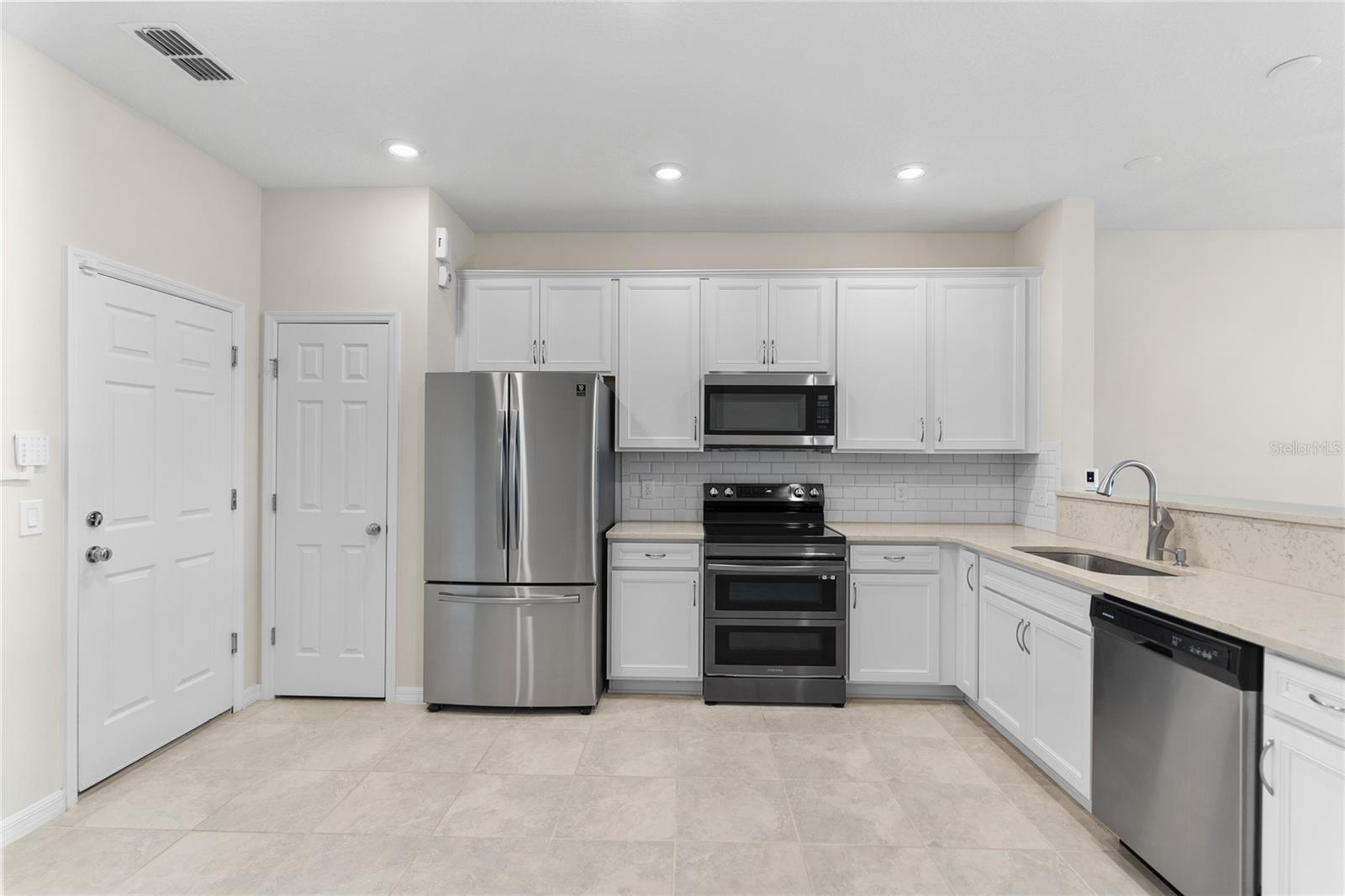 3824 GRASSLAND DR, ORLANDO, FL, 32824