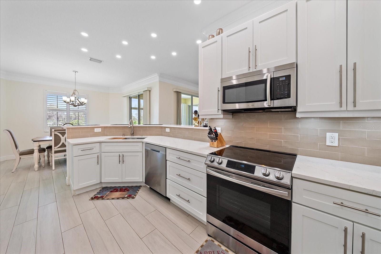 677 BARNACLE CT, ENGLEWOOD, FL, 34223