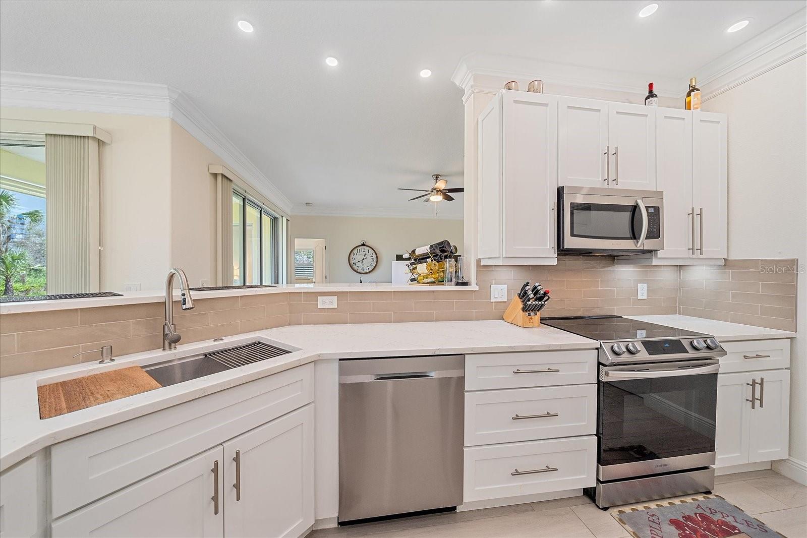 677 BARNACLE CT, ENGLEWOOD, FL, 34223