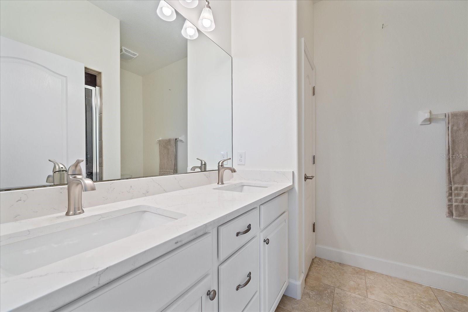 677 BARNACLE CT, ENGLEWOOD, FL, 34223