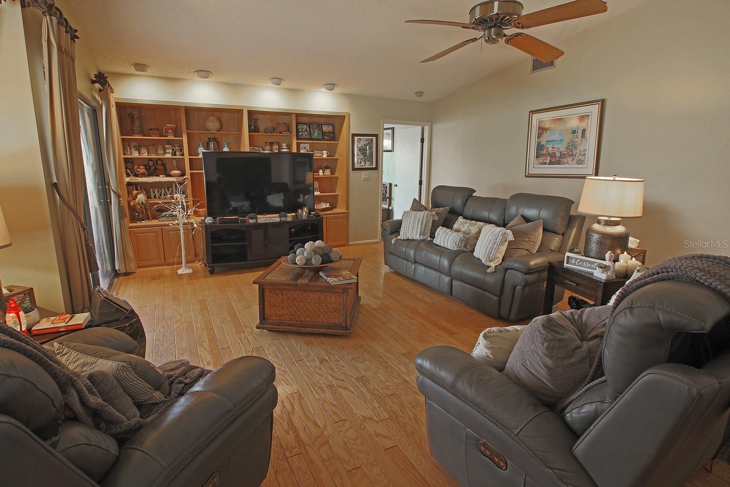 2160 AQUI ESTA DR, PUNTA GORDA, FL, 33950